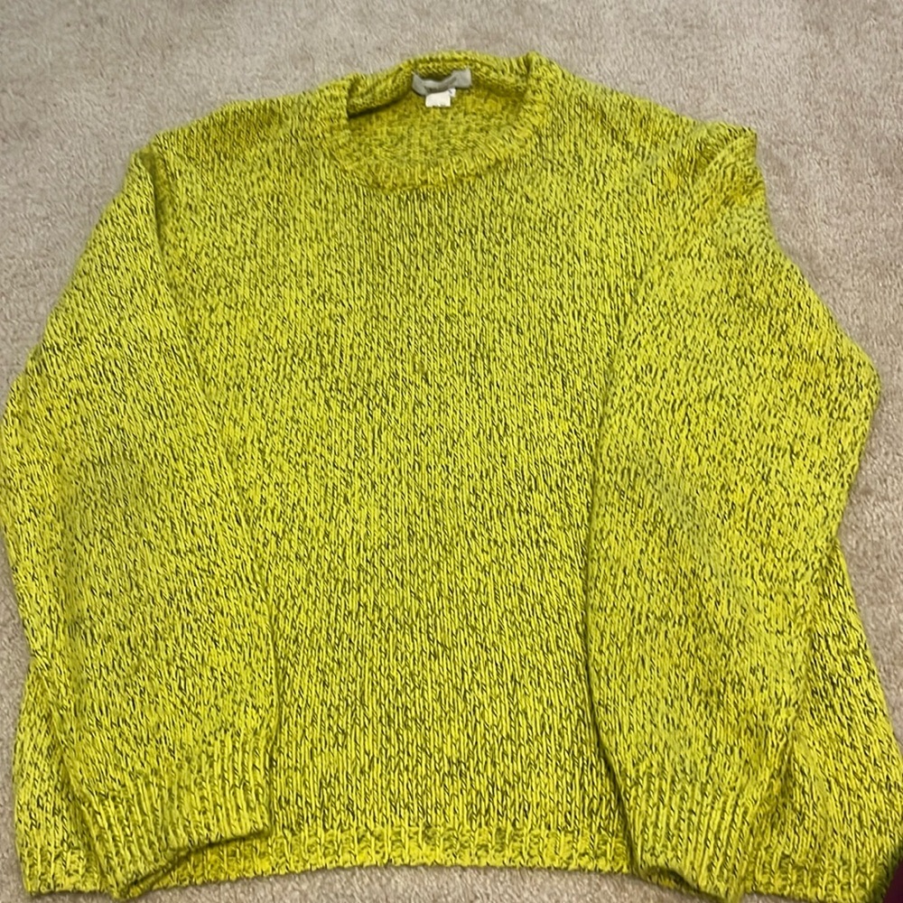 Urban Outfitters 
XL 
Stylish